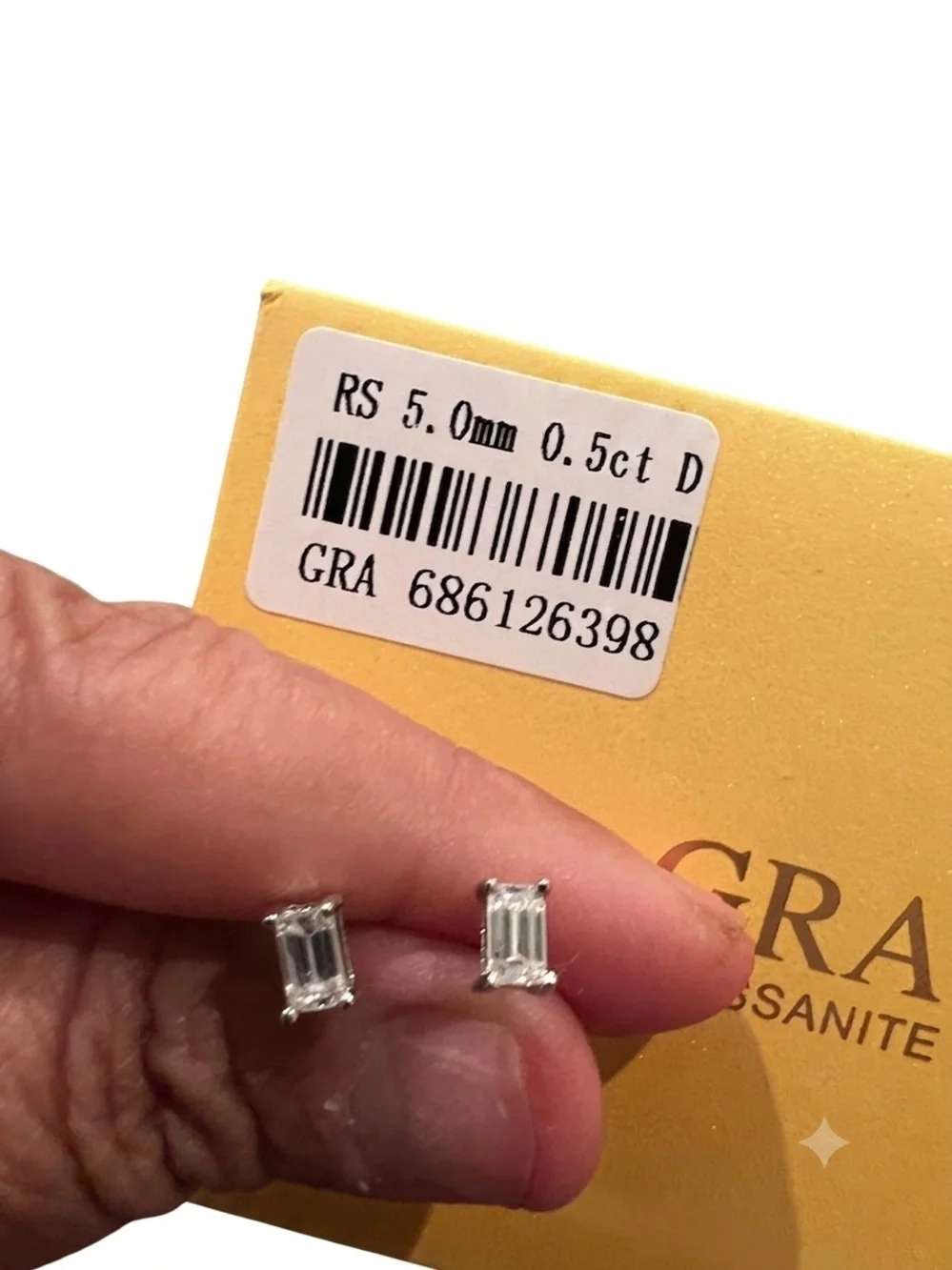 NWT 2Ct Emerald Moissanite Necklace & 1Ct Stud Earrings Set .925 Sterling Silver